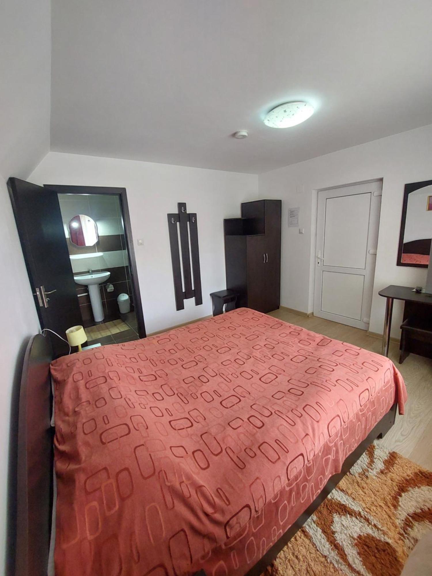 Steaua Nordului Hotell Târgu Neamț Exteriör bild